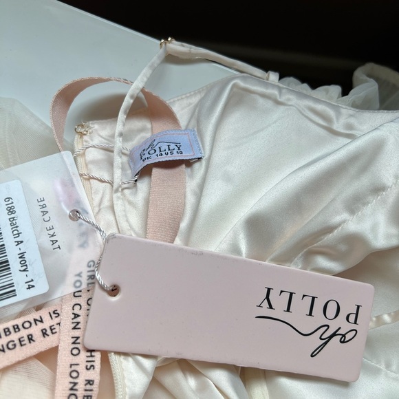 Oh Polly Cecily Dress Cream SEE DESCRIPTION - Picture 11 of 12